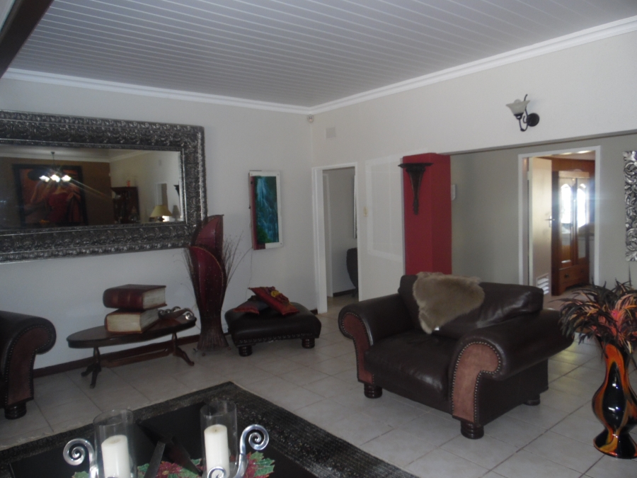 3 Bedroom Property for Sale in Jim Fouchepark Free State